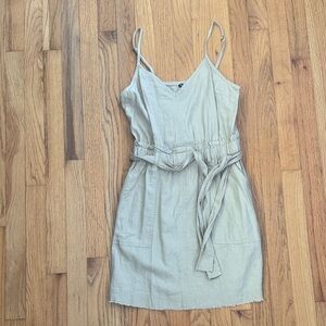 Splendid Beige Mini Dress with Belt